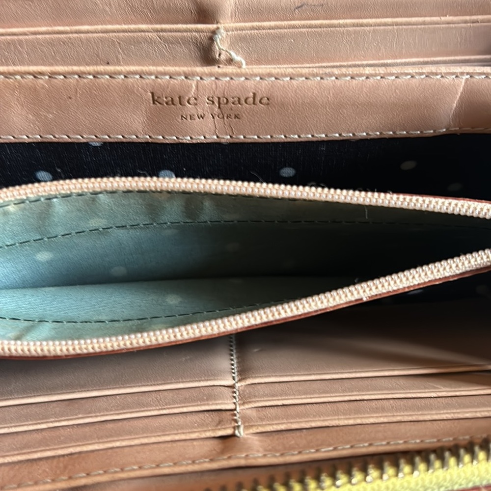 Kate Spade Wallet - Picture 4 of 4
